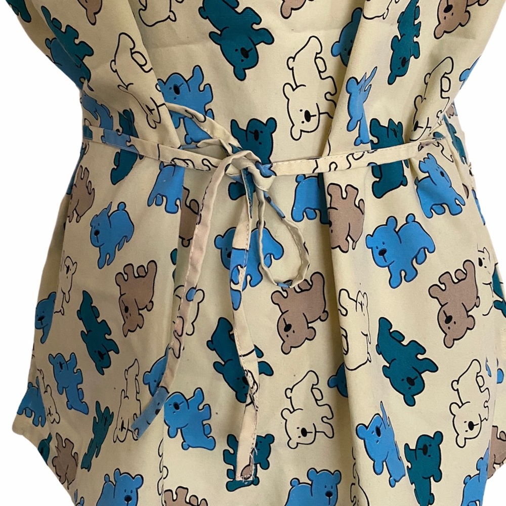 Dynasty Uniforms Bear Print Uniform Top sz M - Picture 5 of 6